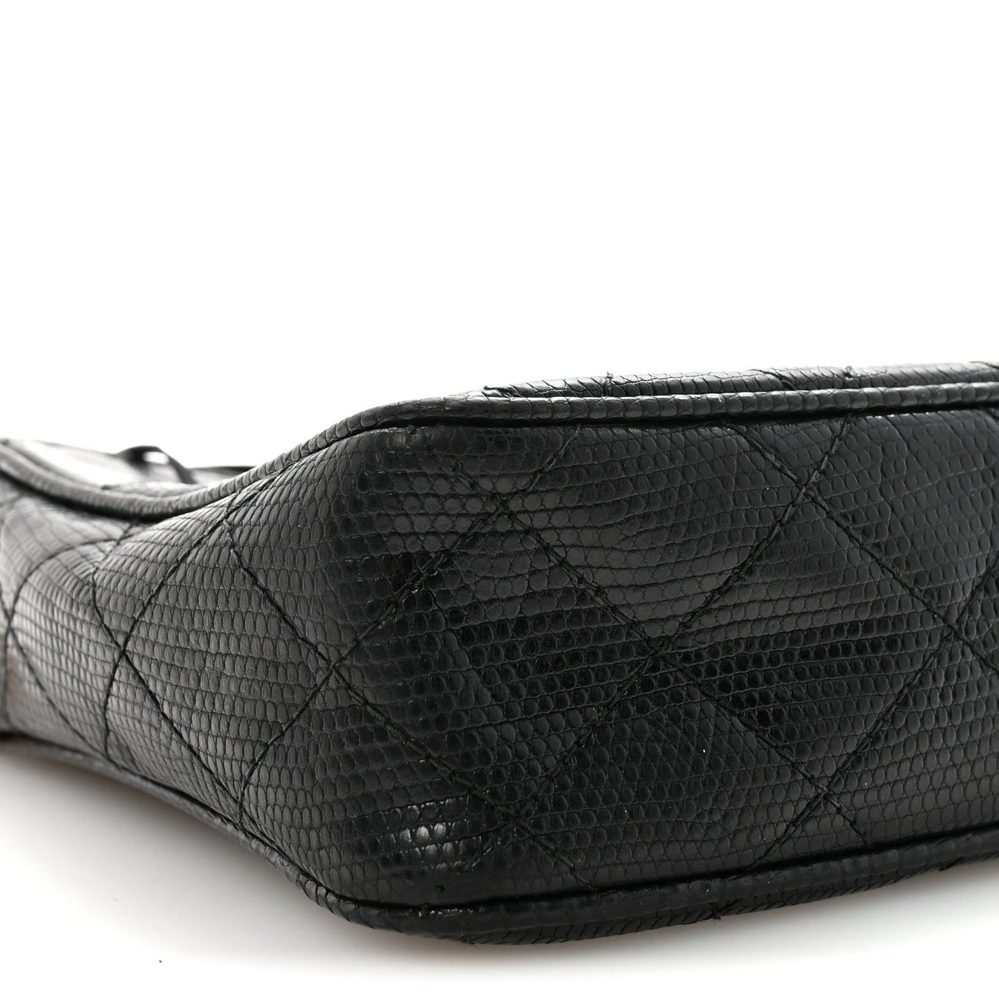 Lizard Diamond Quilted Tassel Camera Case Black