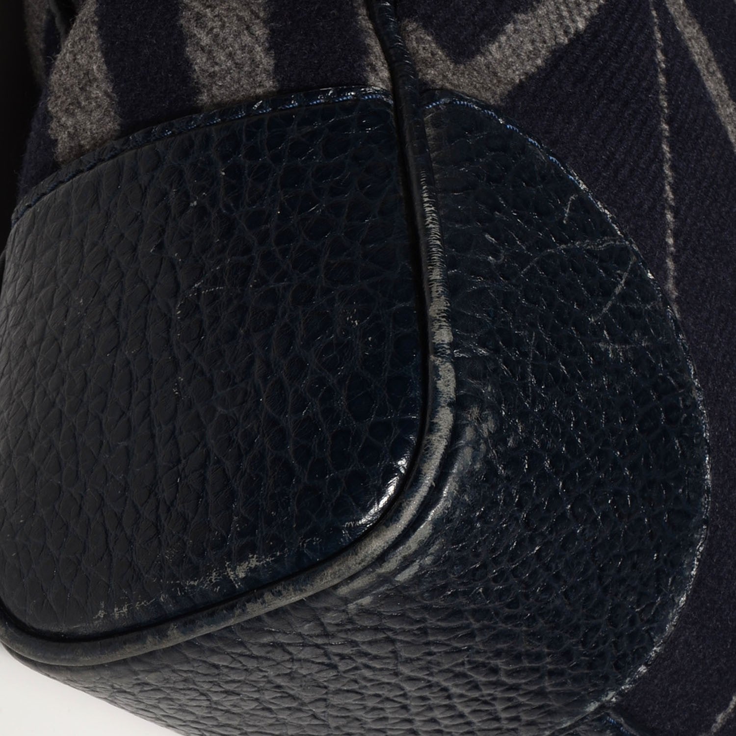 Louis Vuitton Vail Blanket Cabas 8 of 8