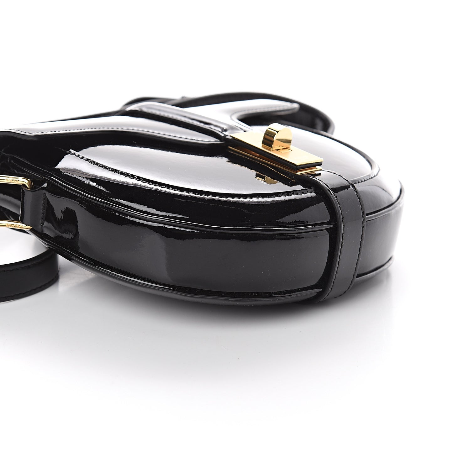 Patent Calfskin Besace Small 16 Black
