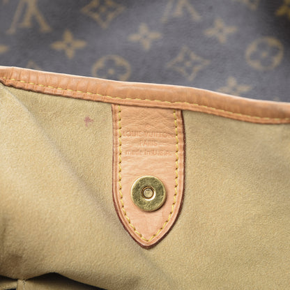 Louis Vuitton Monogram Galliera GM 6 of 18