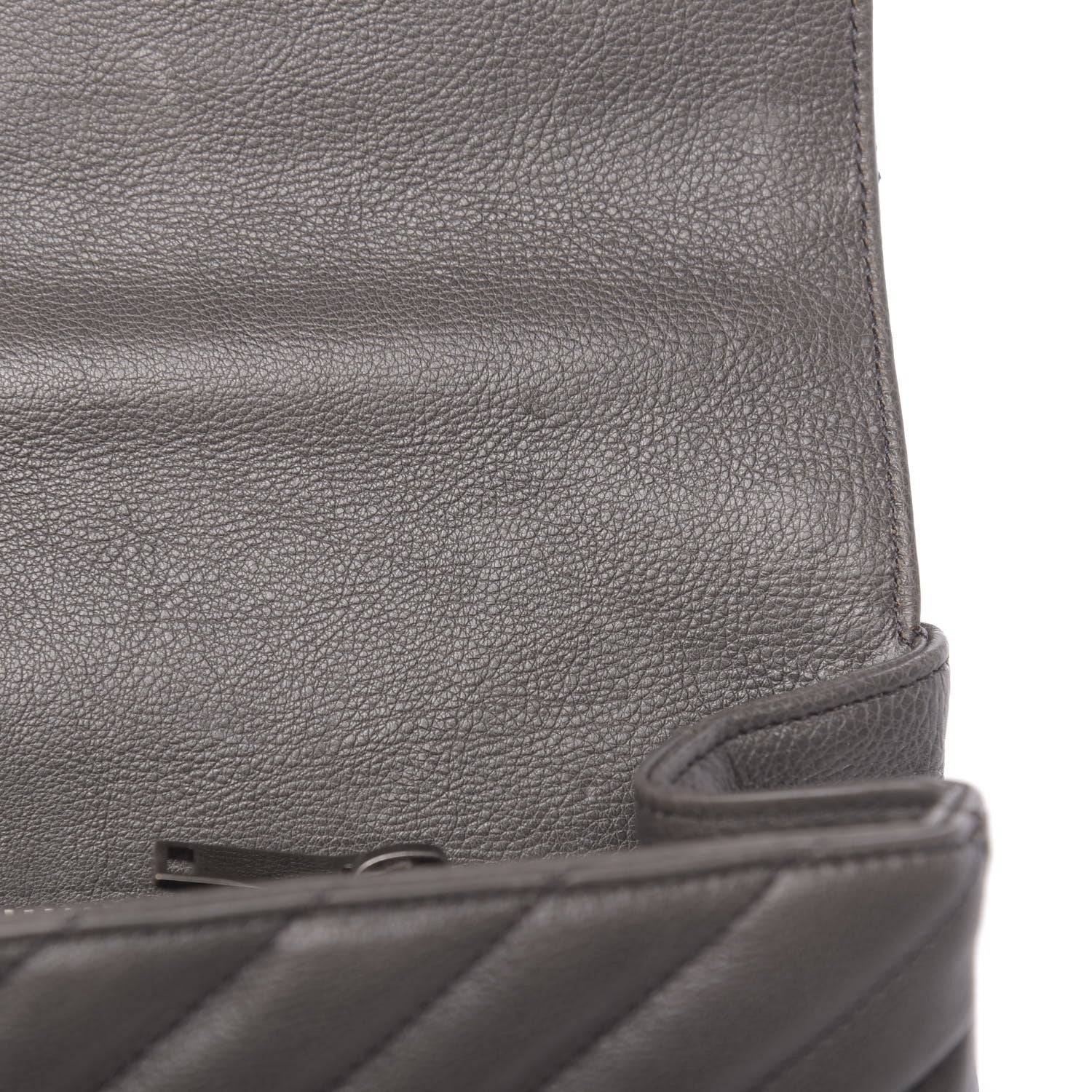 Saint Laurent Matelasse Chevron Monogram Medium College Bag Gray 22 of 23