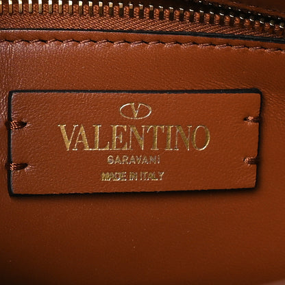 Valentino Garavani Denim Large Roman Stud Shoulder Bag Light Denim Selleria 6 of 9
