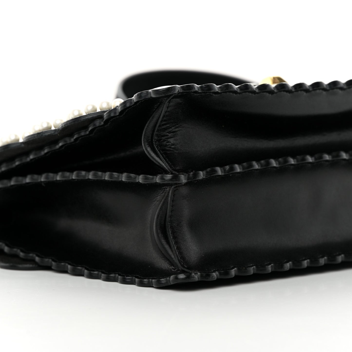 Vitello Liberty Pearl Bi-Color Flowers and Bows Scalloped Studded Kan I Shoulder Bag Black Camelia