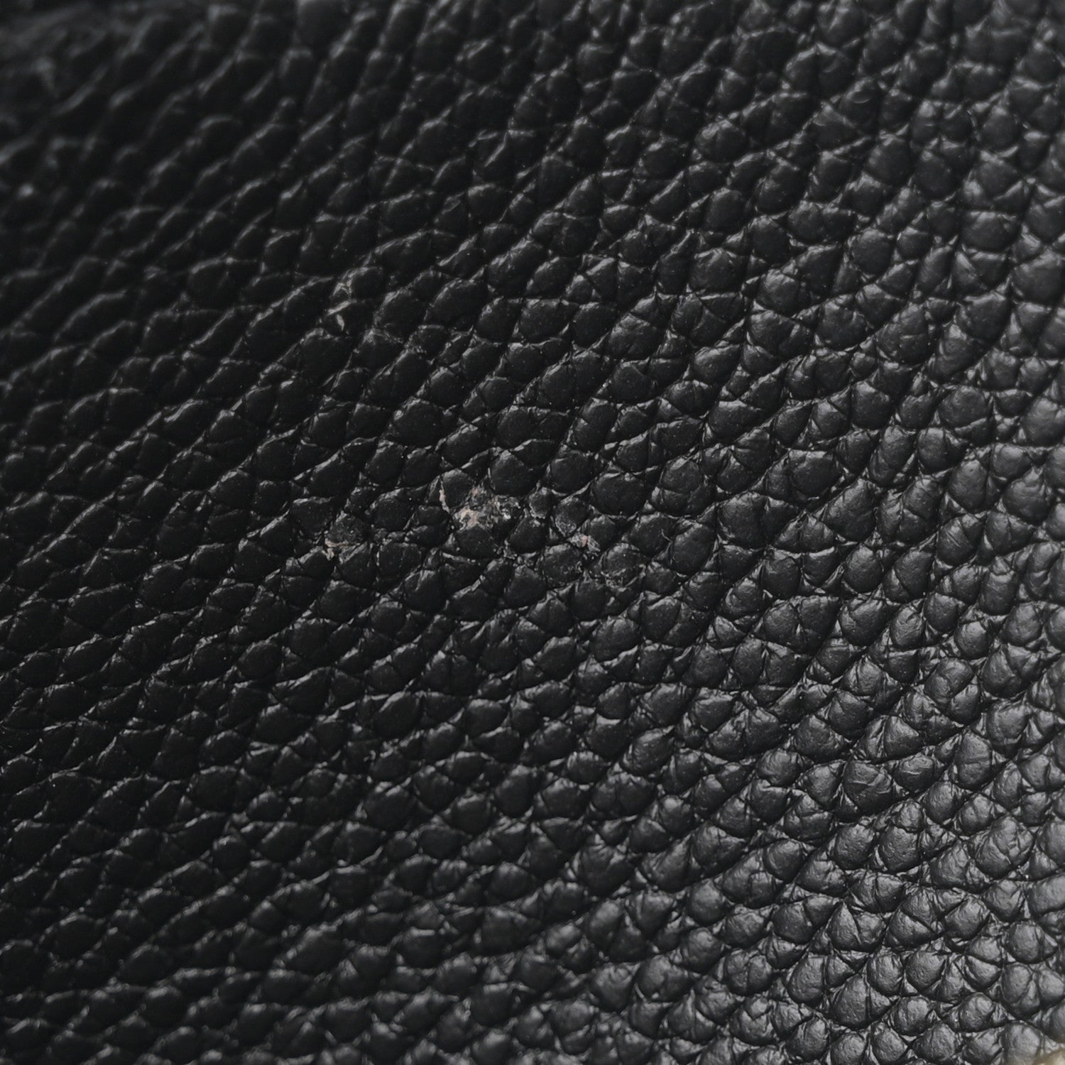 Louis Vuitton Empreinte Monogram Liv Pochette Black 18 of 23