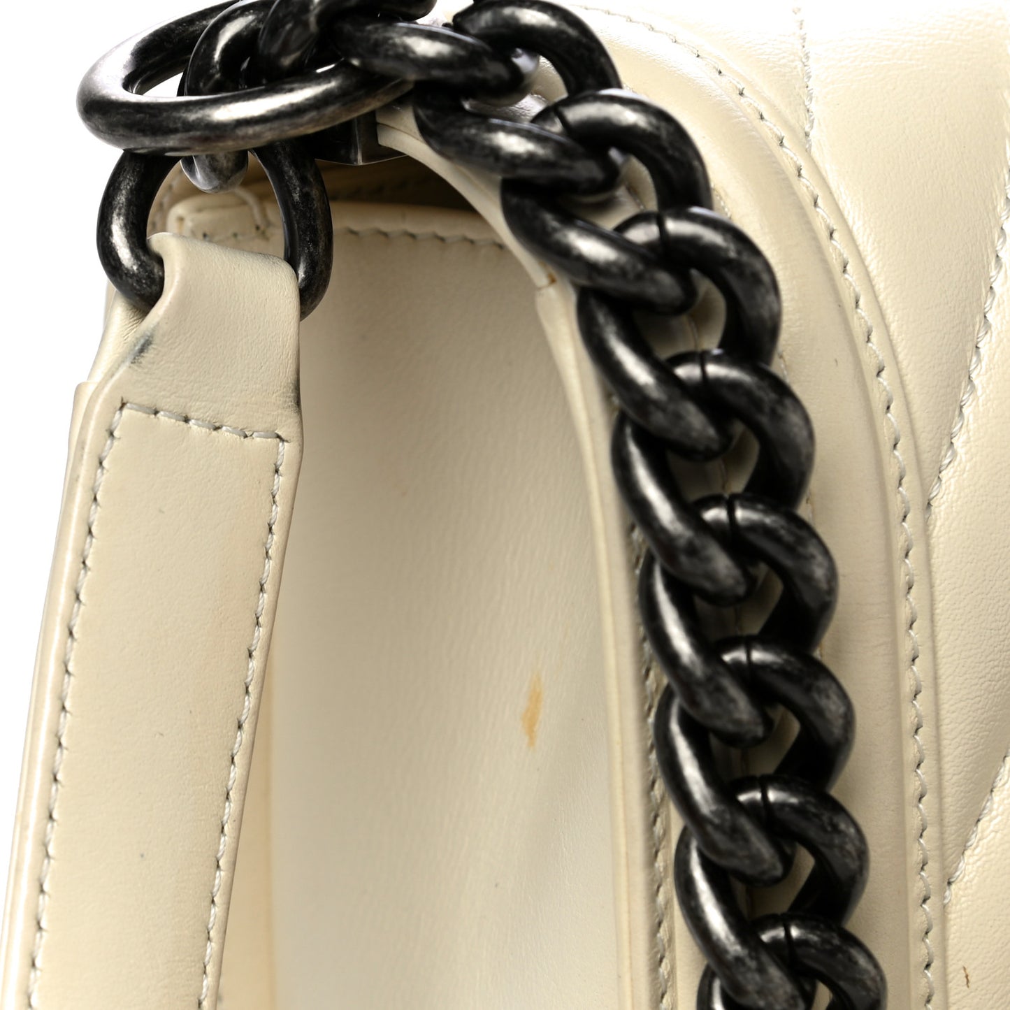 Calfskin Chevron Quilted Medium Boy Flap Ivory