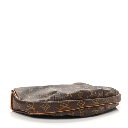 Louis Vuitton Monogram Croissant MM 3 of 7