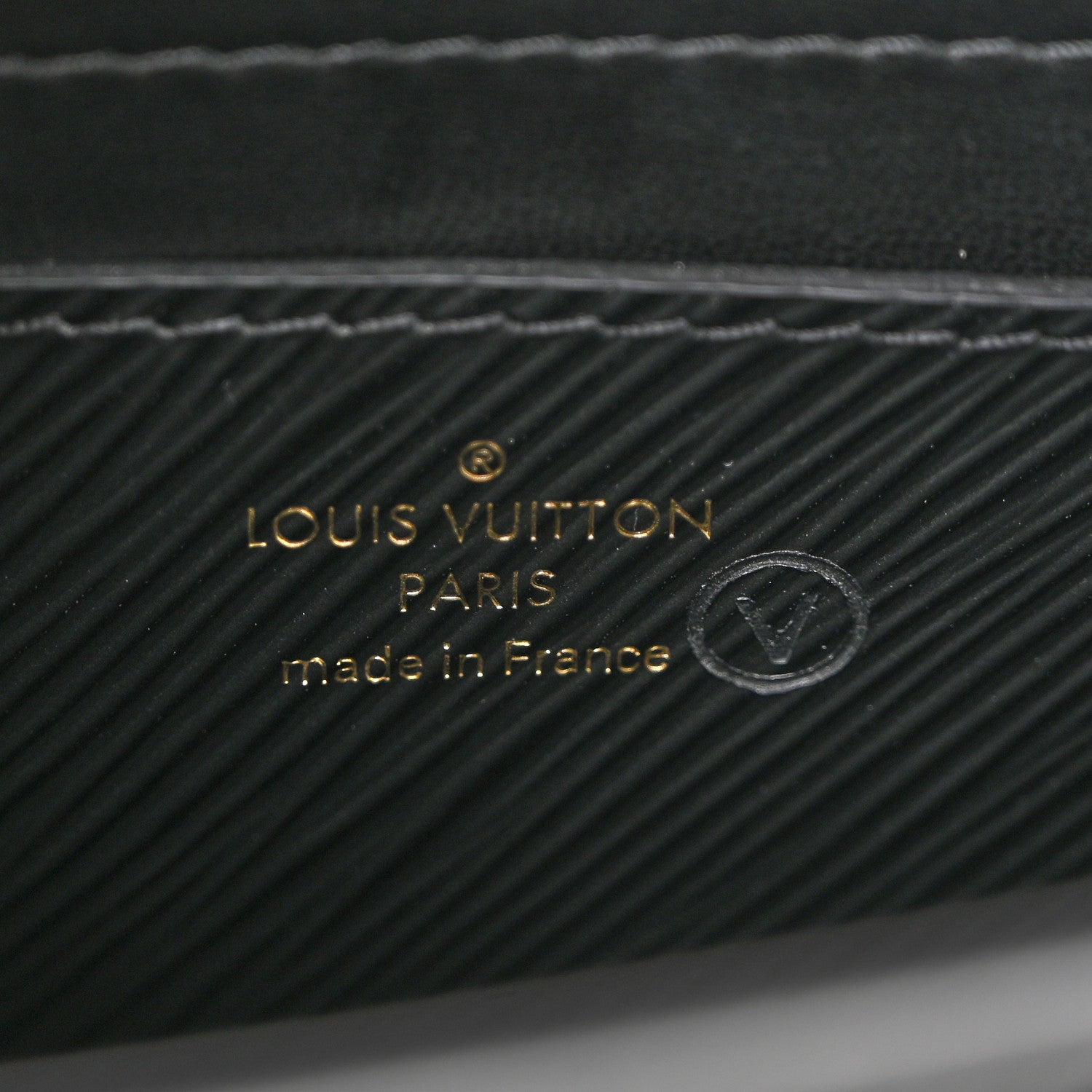 Louis Vuitton Epi Twist Shoulder Bag MM Black 7 of 12