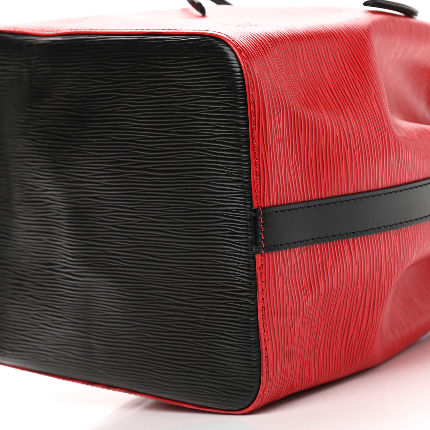 Louis Vuitton Epi Petit Noe Red Black 9 of 9