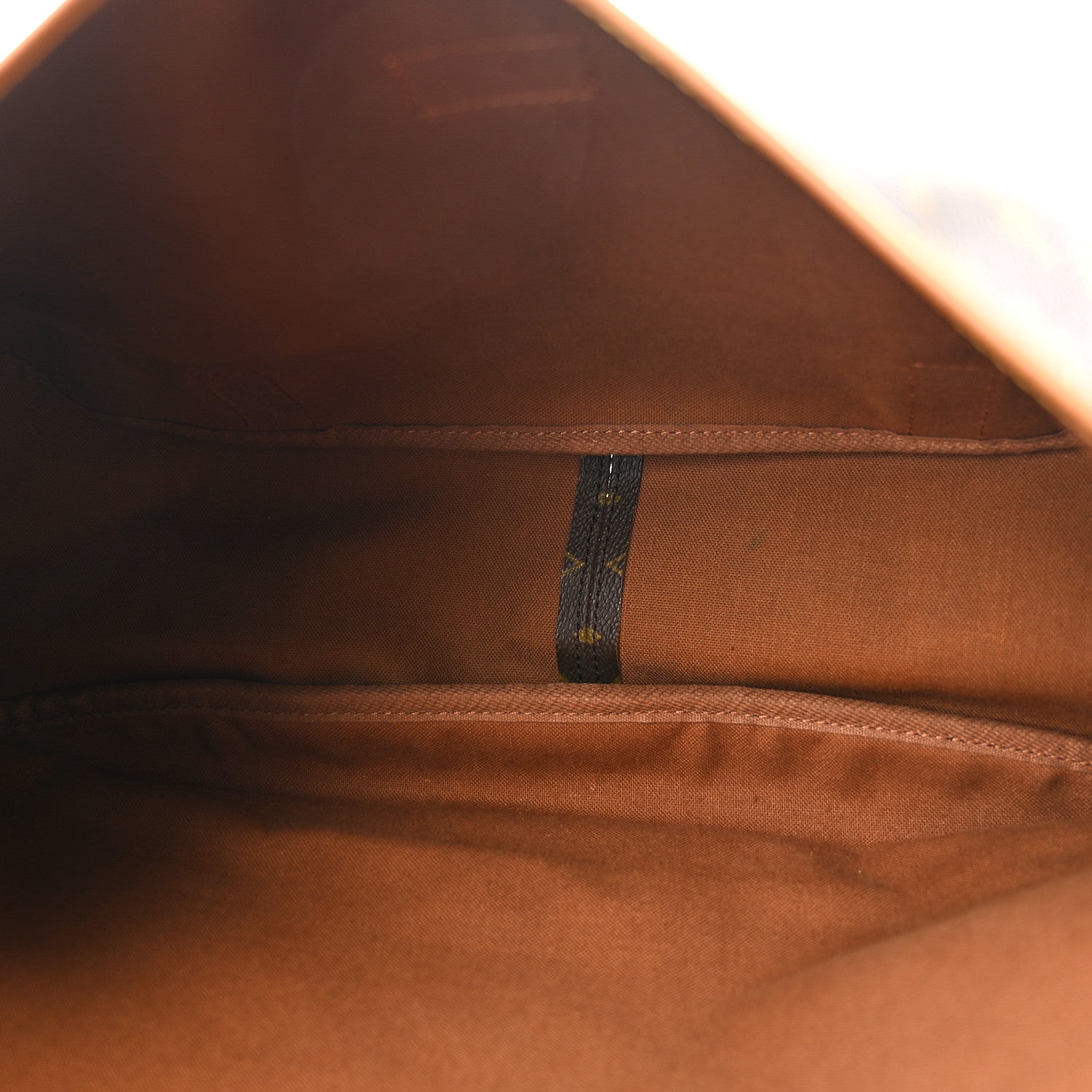 Louis Vuitton Monogram Saumur 43 5 of 10