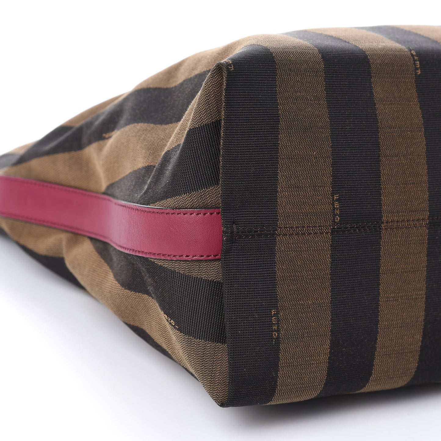 Pequin Vitello Large Hobo Tobacco Amarena