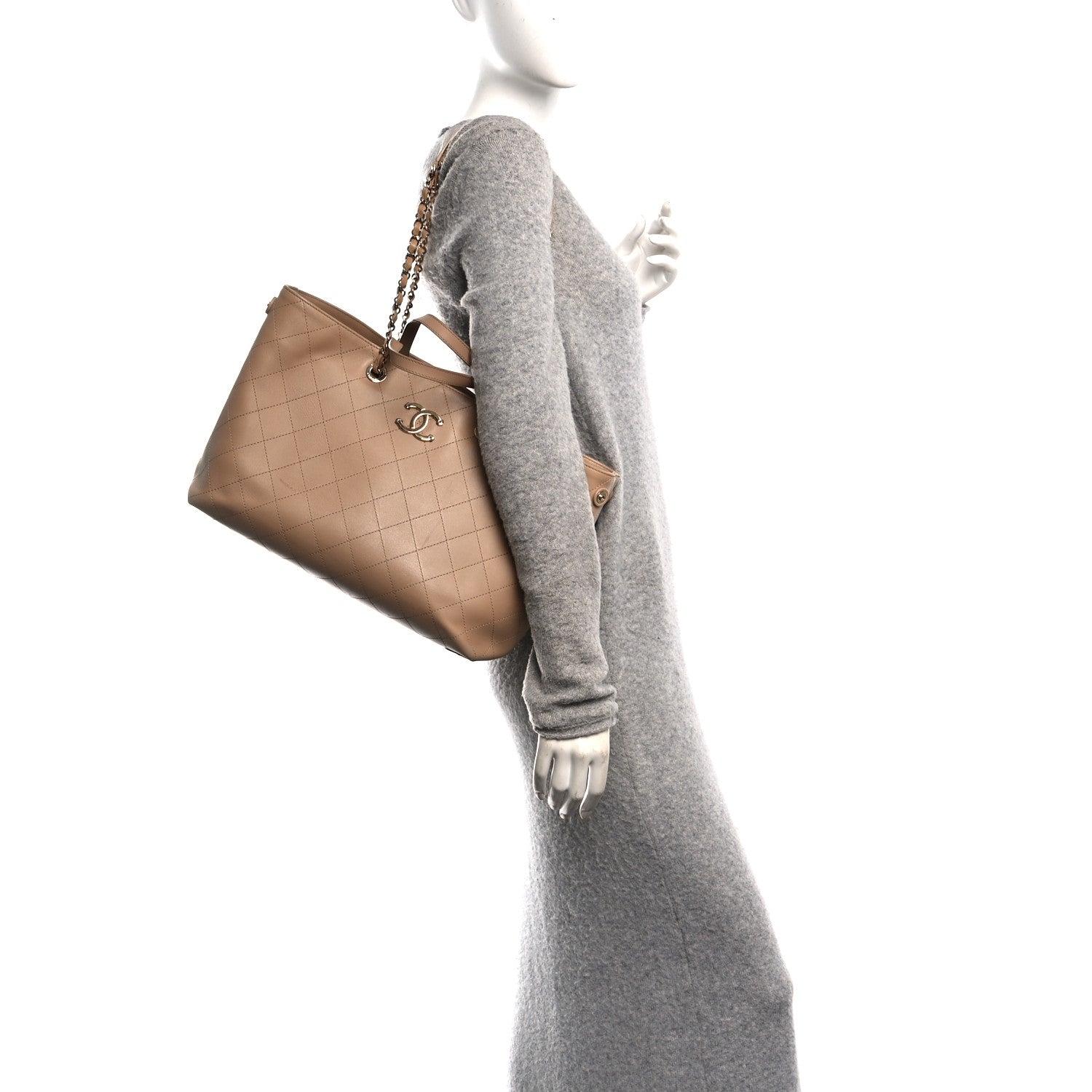 Chanel Calfskin Large Serial Shopper Tote Beige 1844296 – FASHIONPHILE