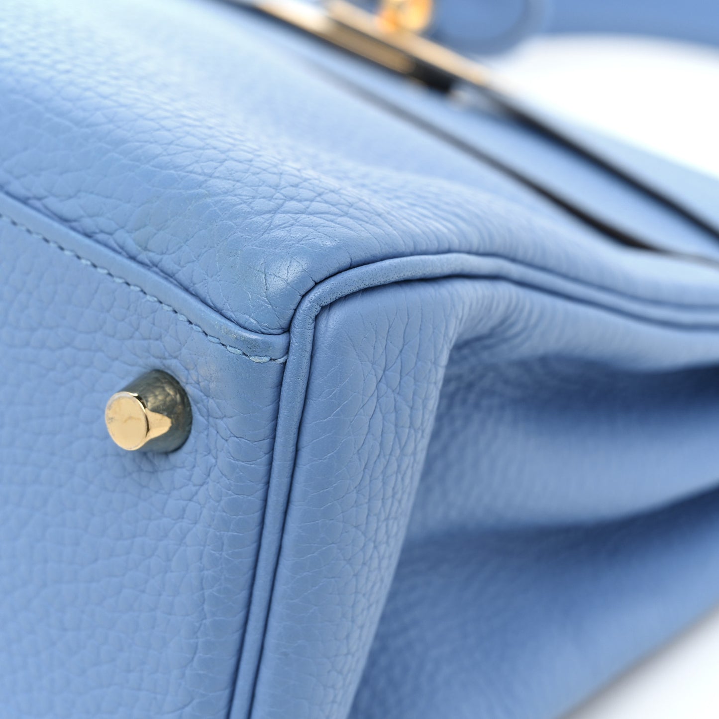 Taurillon Clemence Kelly Retourne 28 Bleu Paradise