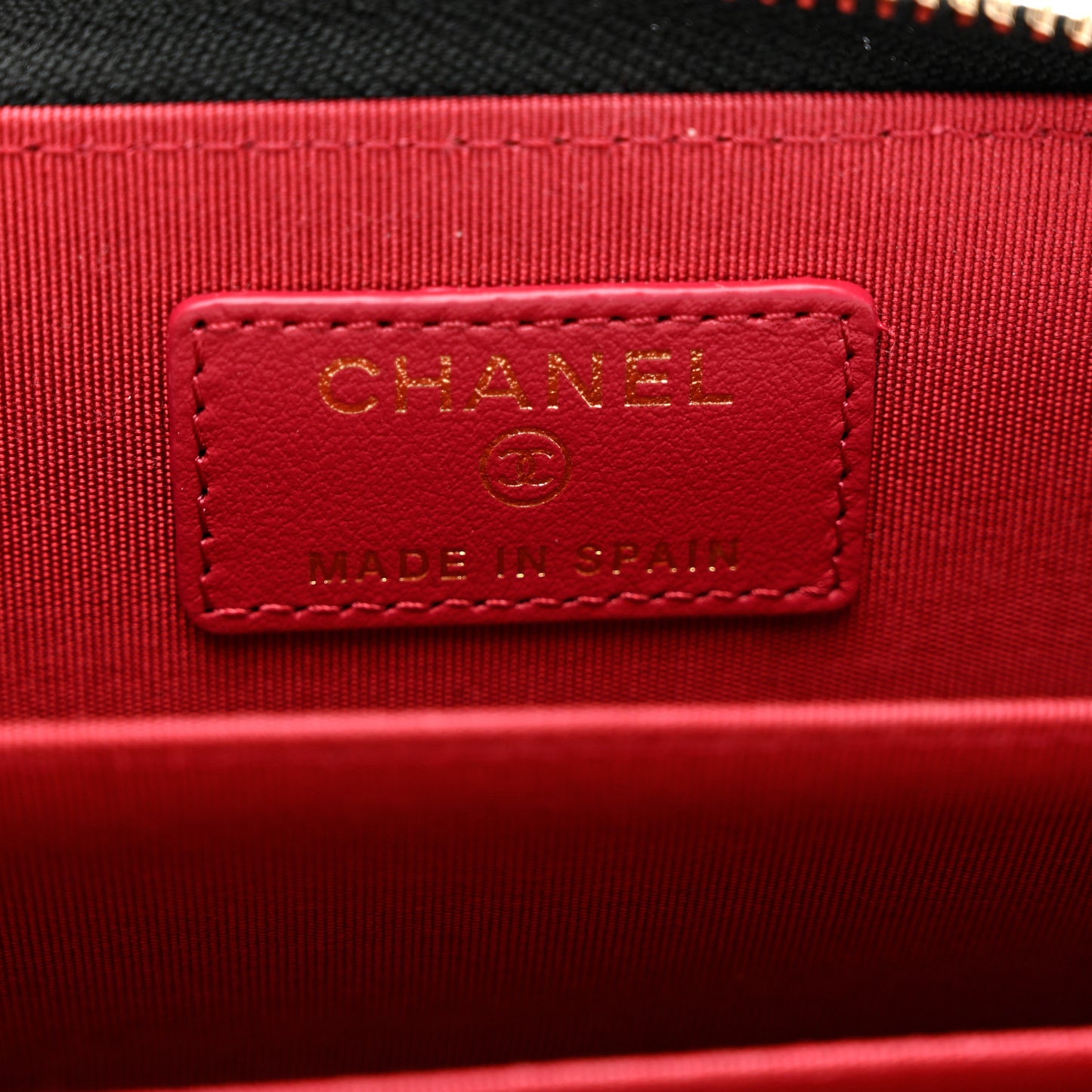Shiny Goatskin Quilted Chanel 19 Zip Around Coin Purse Wallet Black