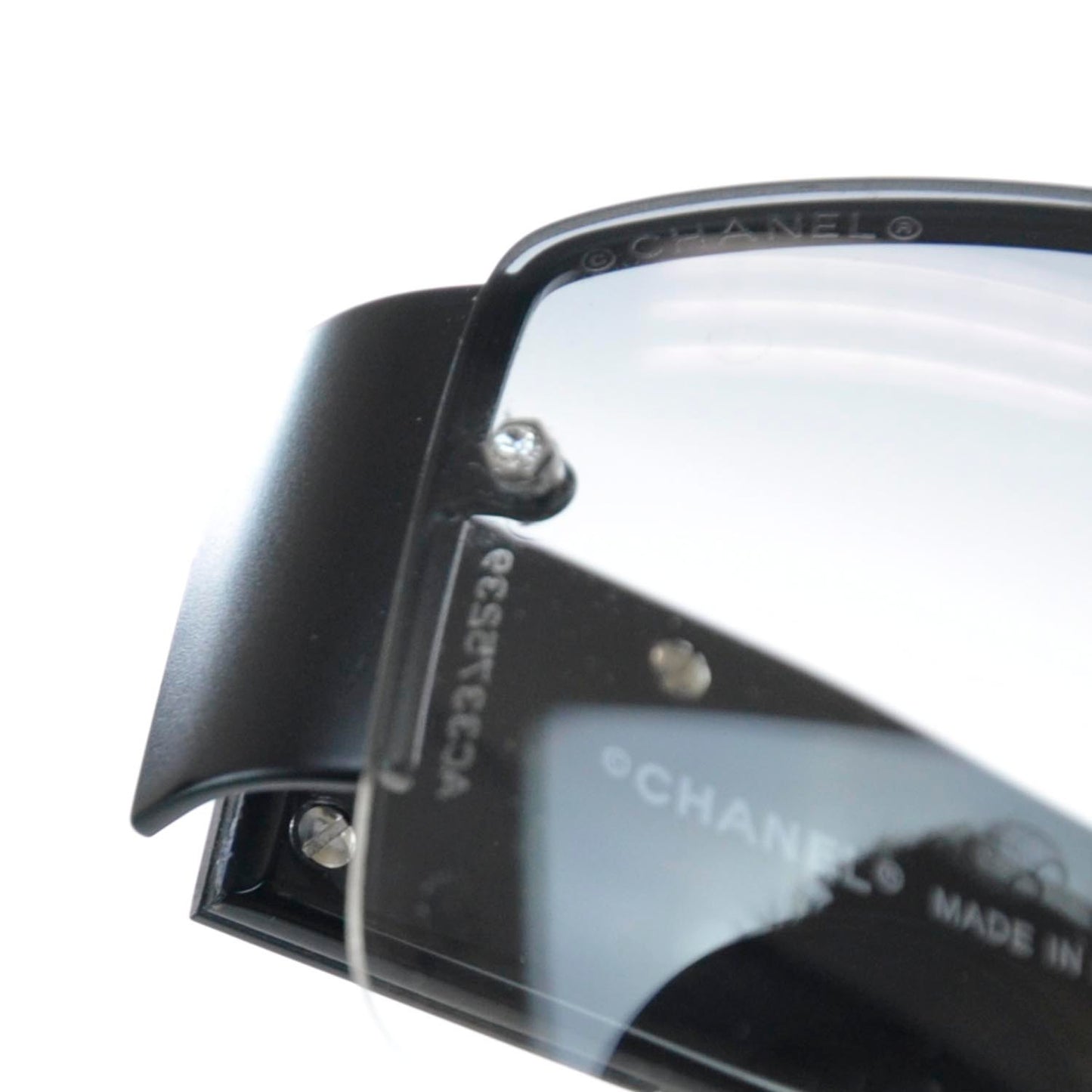 Crystal CC Logo Sunglasses 4117 B Black