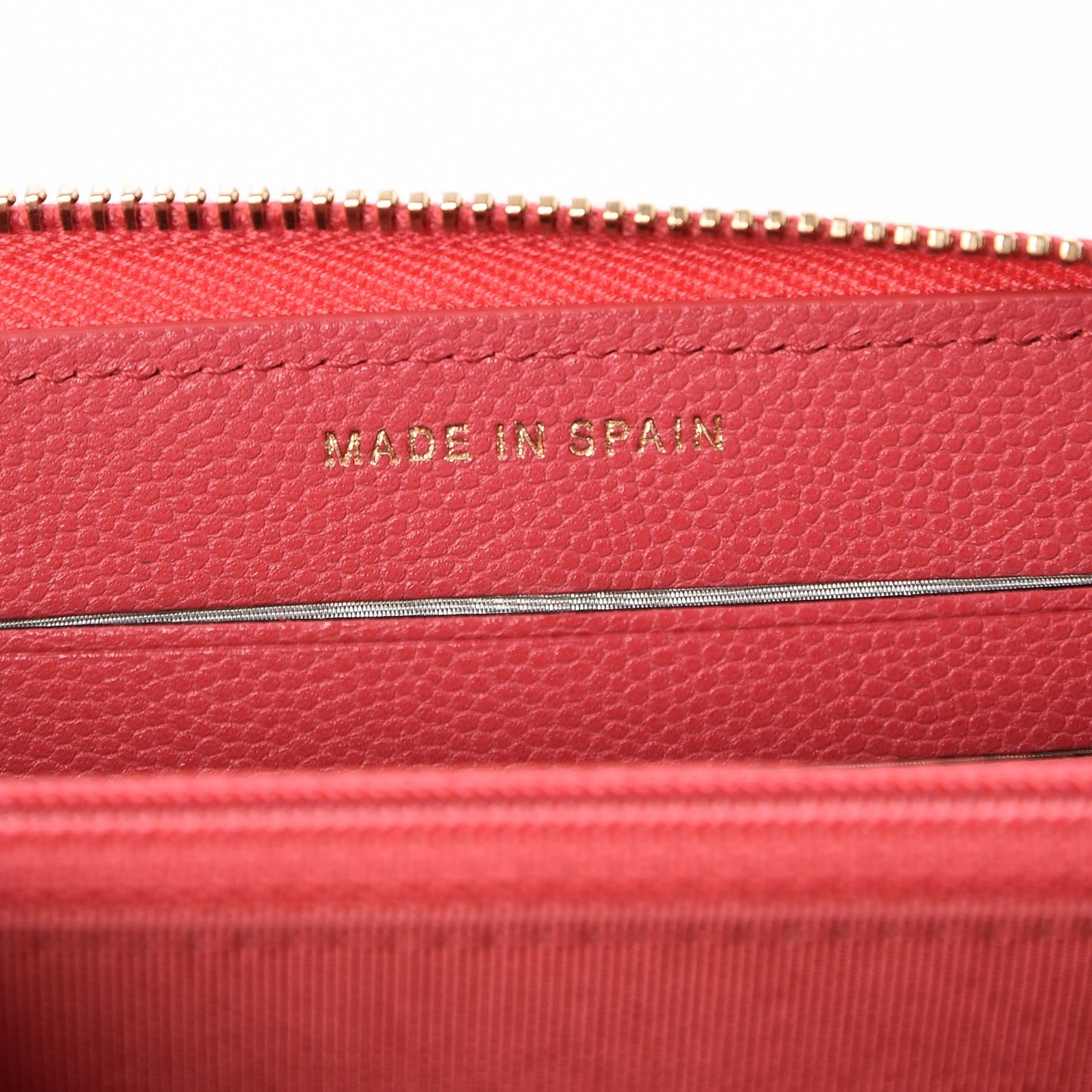 Caviar Quilted Small Zip Around Wallet Pink
