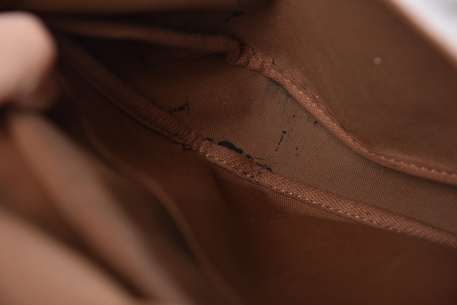 Louis Vuitton Monogram Saumur MM 12 of 27