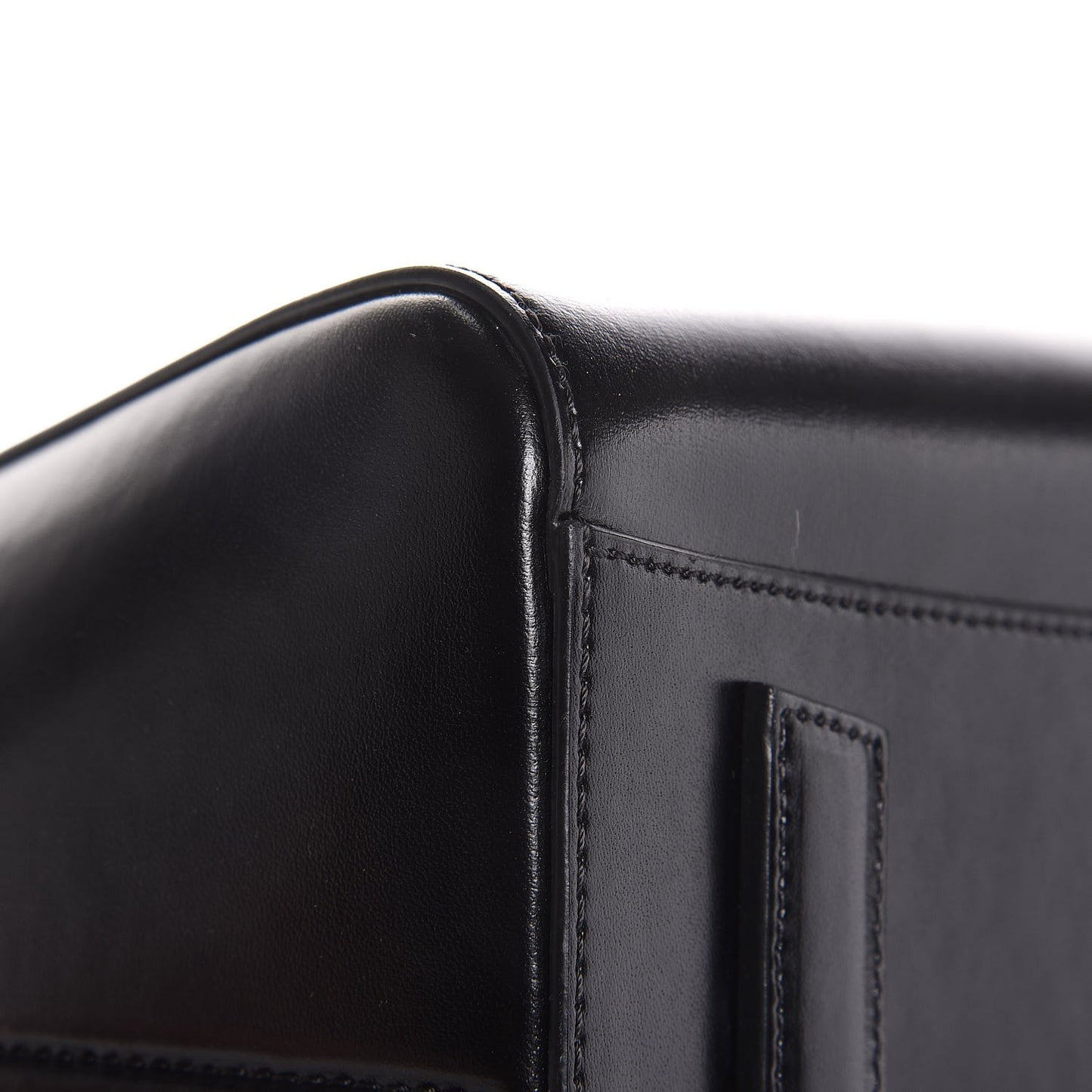 Shiny Lord Calfskin Medium Antigona Black