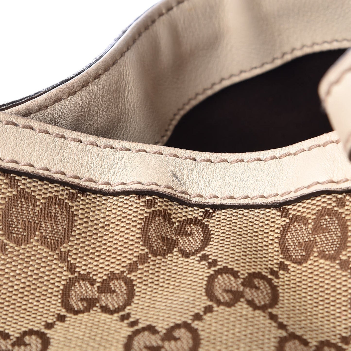 Monogram Large Wave Hobo Off White