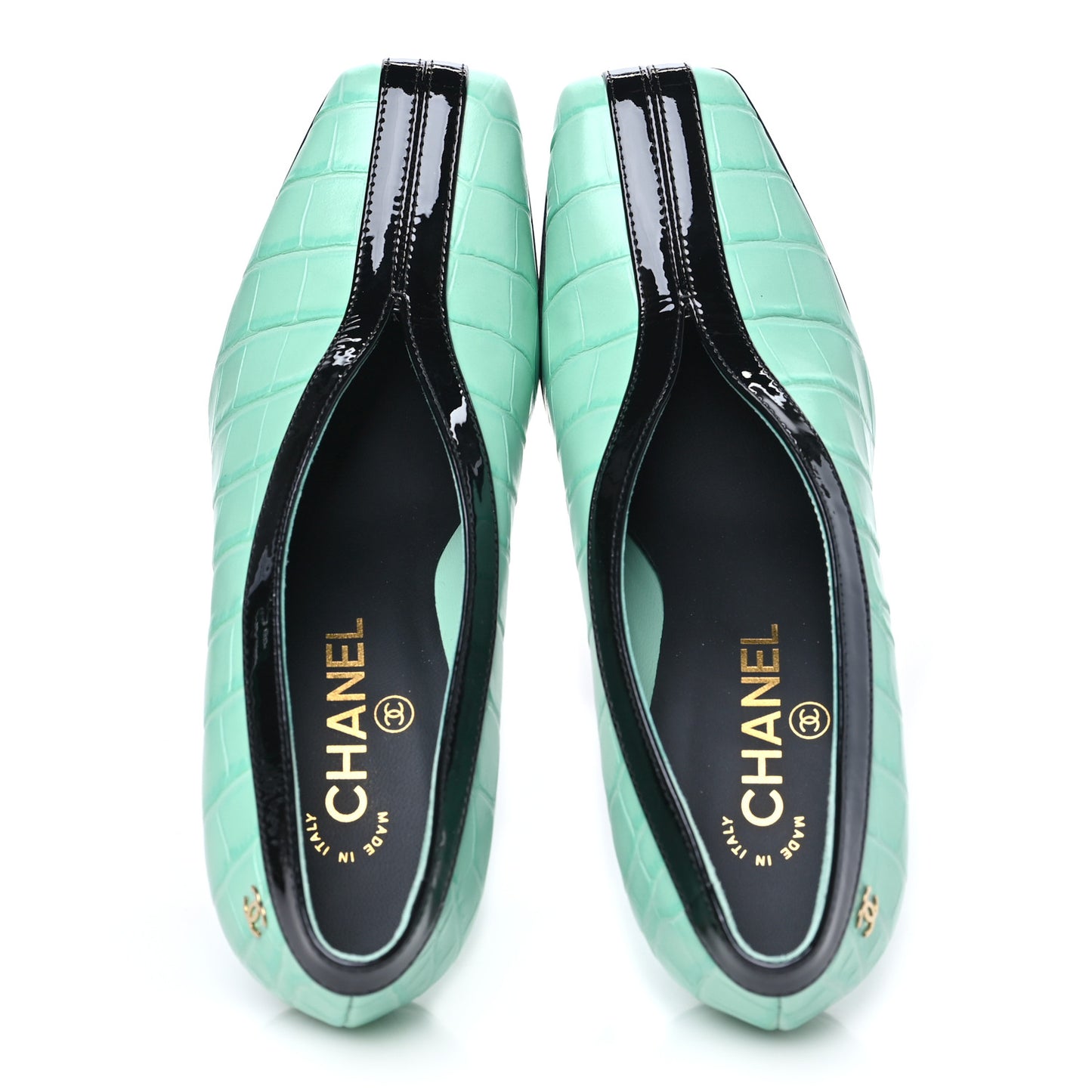 Crocodile Embossed Patent Calfskin Pumps 38 Green Black