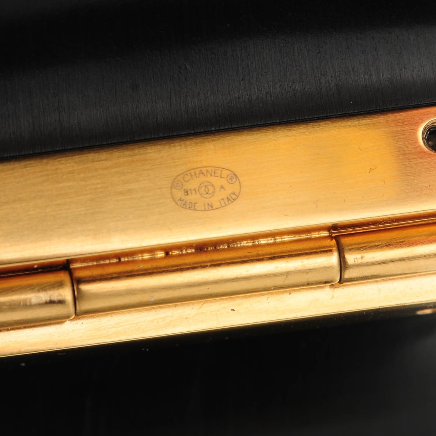 Chanel Resin CC Cuff Black Gold 4 of 4