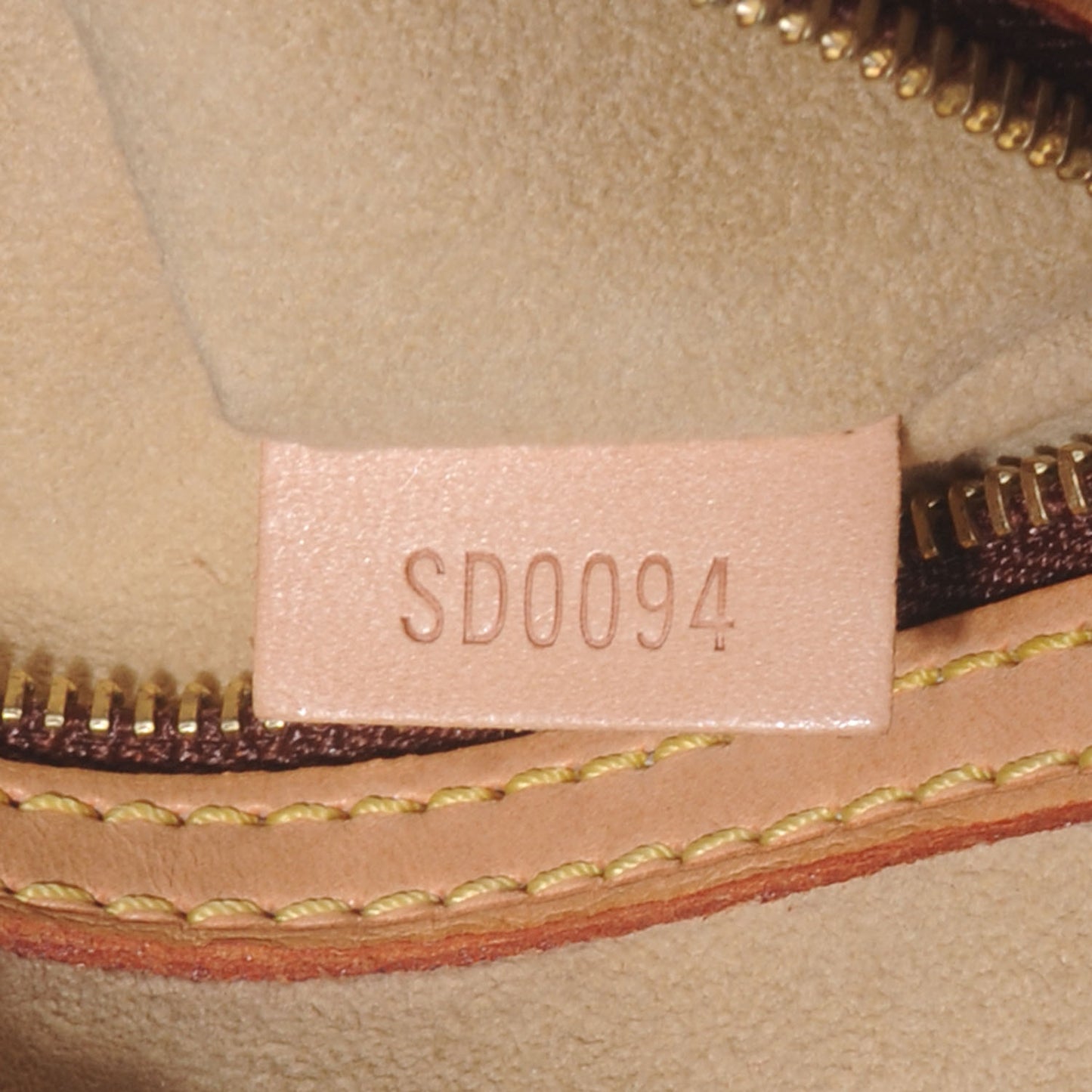 Monogram Looping MM