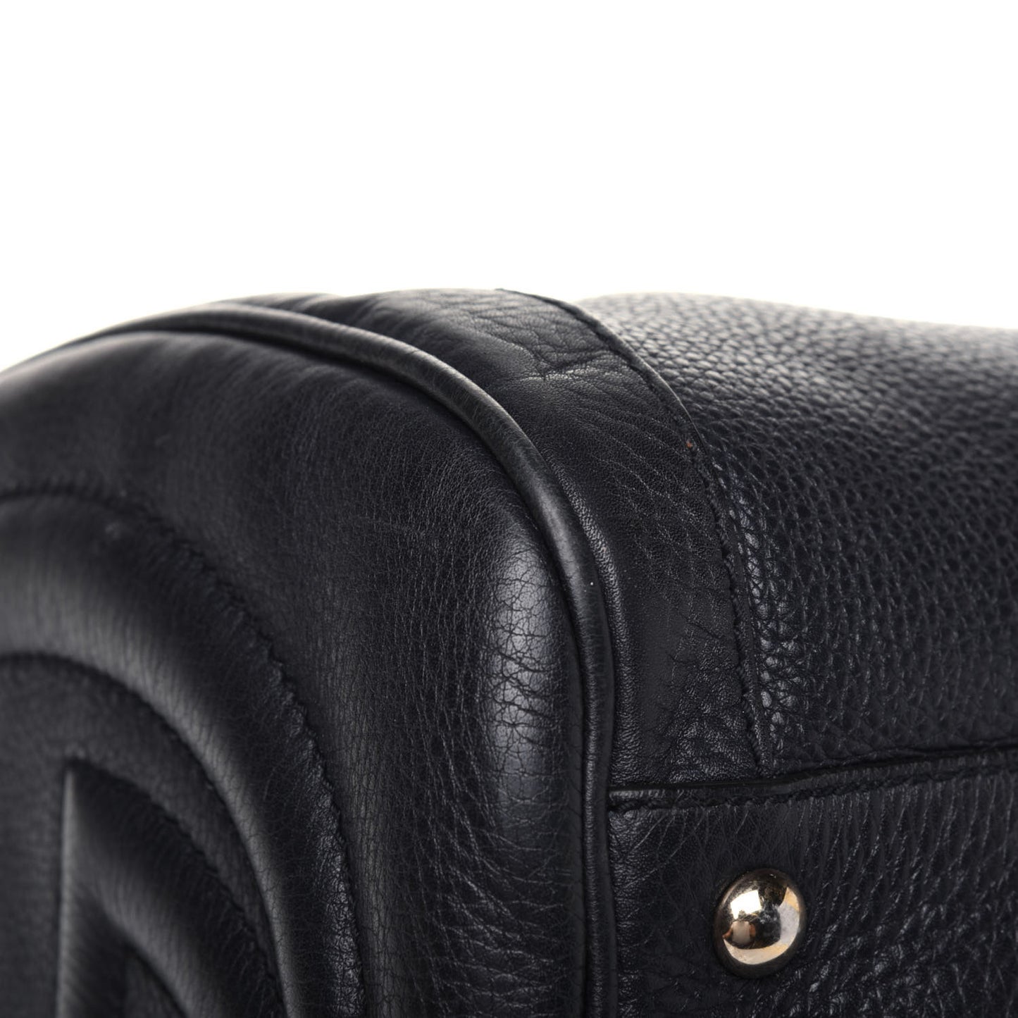 Pebbled Calfskin Medium Soho Boston Black
