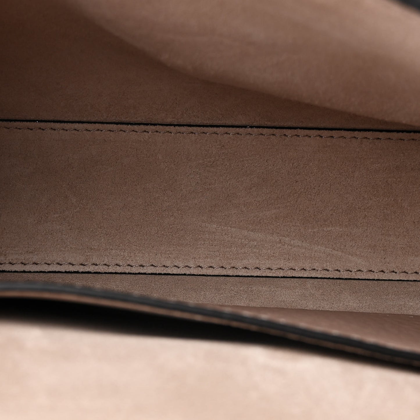 Pebbled Calfskin Medium Rockstud Flip Lock Crossbody Bag Clay