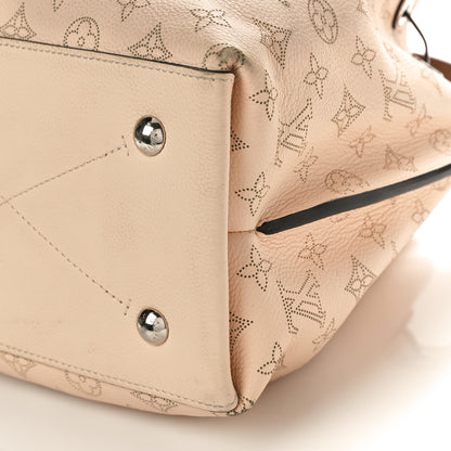 Louis Vuitton Mahina Muria Creme 8 of 10