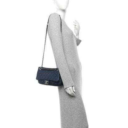 Chanel Iridescent Caviar Quilted Jumbo Easy Flap Dark Blue 2 of 13