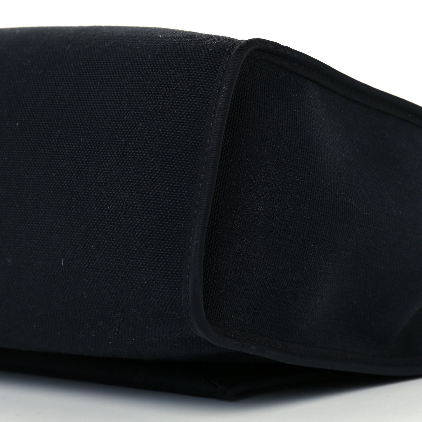 Military Toile Vache Hunter Herbag Zip PM 31 Black