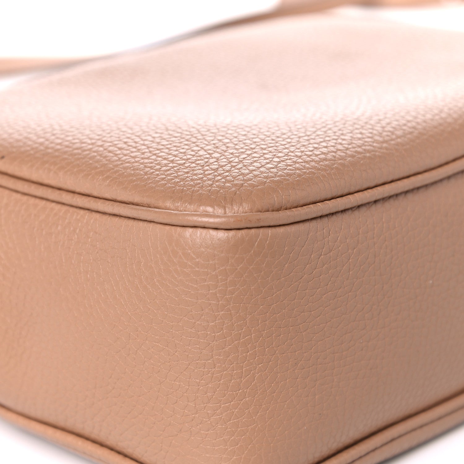 Gucci Pebbled Calfskin Small Soho Disco Bag Camelia 11 of 14