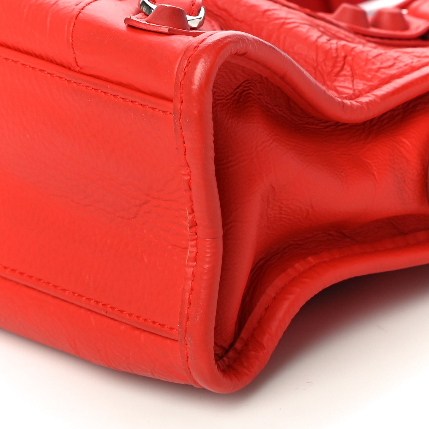 Matte Goatskin Rubber Covered Classic Hardware Mini City Rouge Coquelicot Rouge Braise