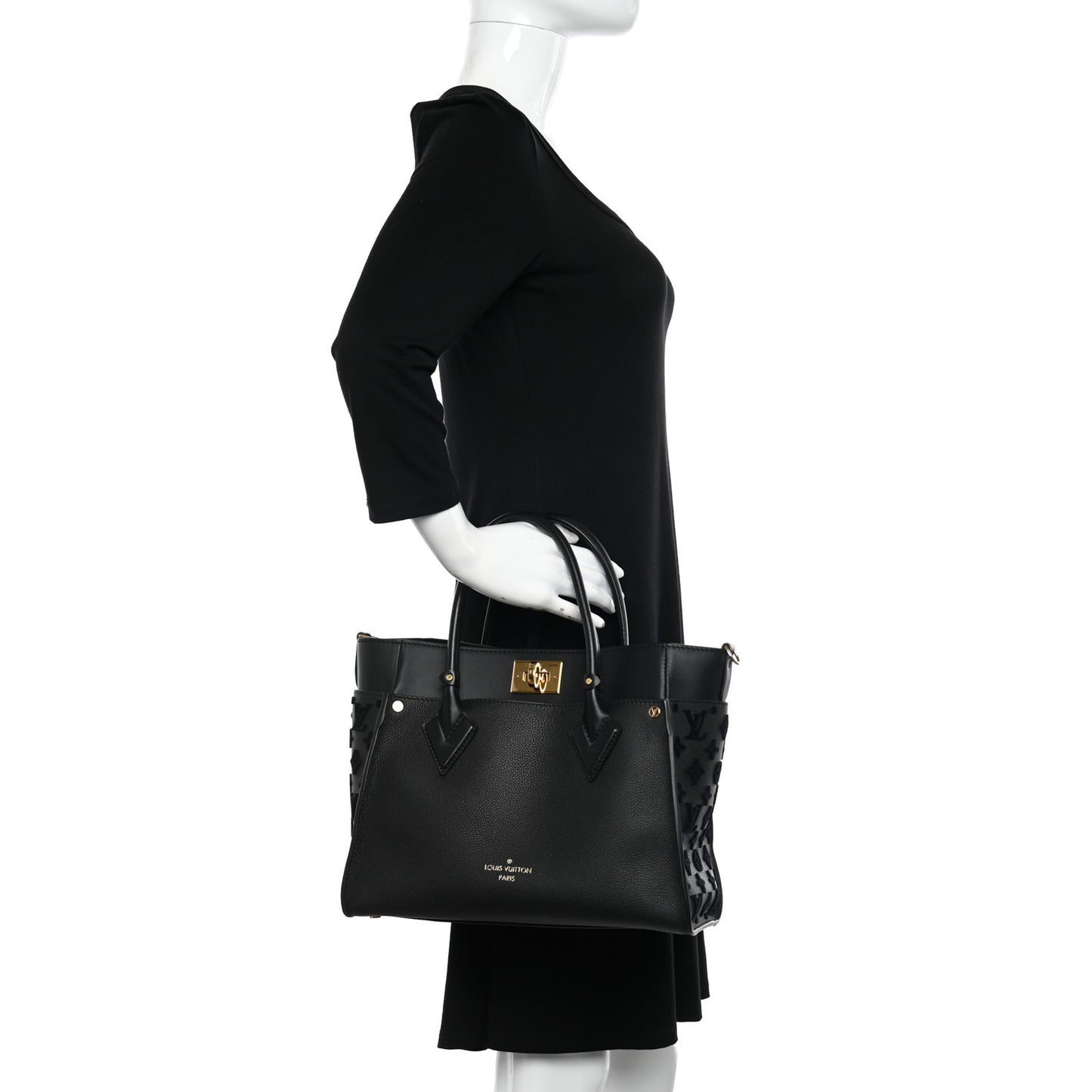 Calfskin Monogram Tufting On My Side Black