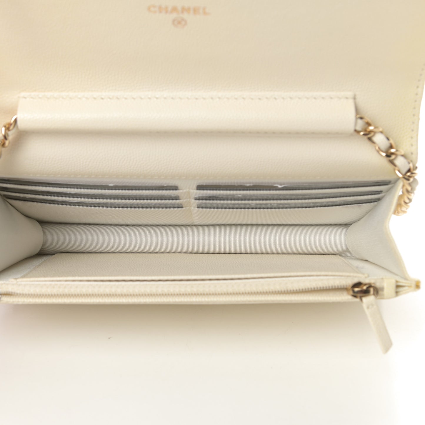 Caviar Quilted Wallet On Chain WOC White