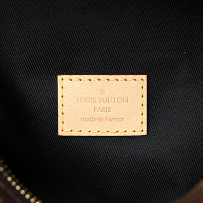 Louis Vuitton Monogram Bumbag 6 of 12