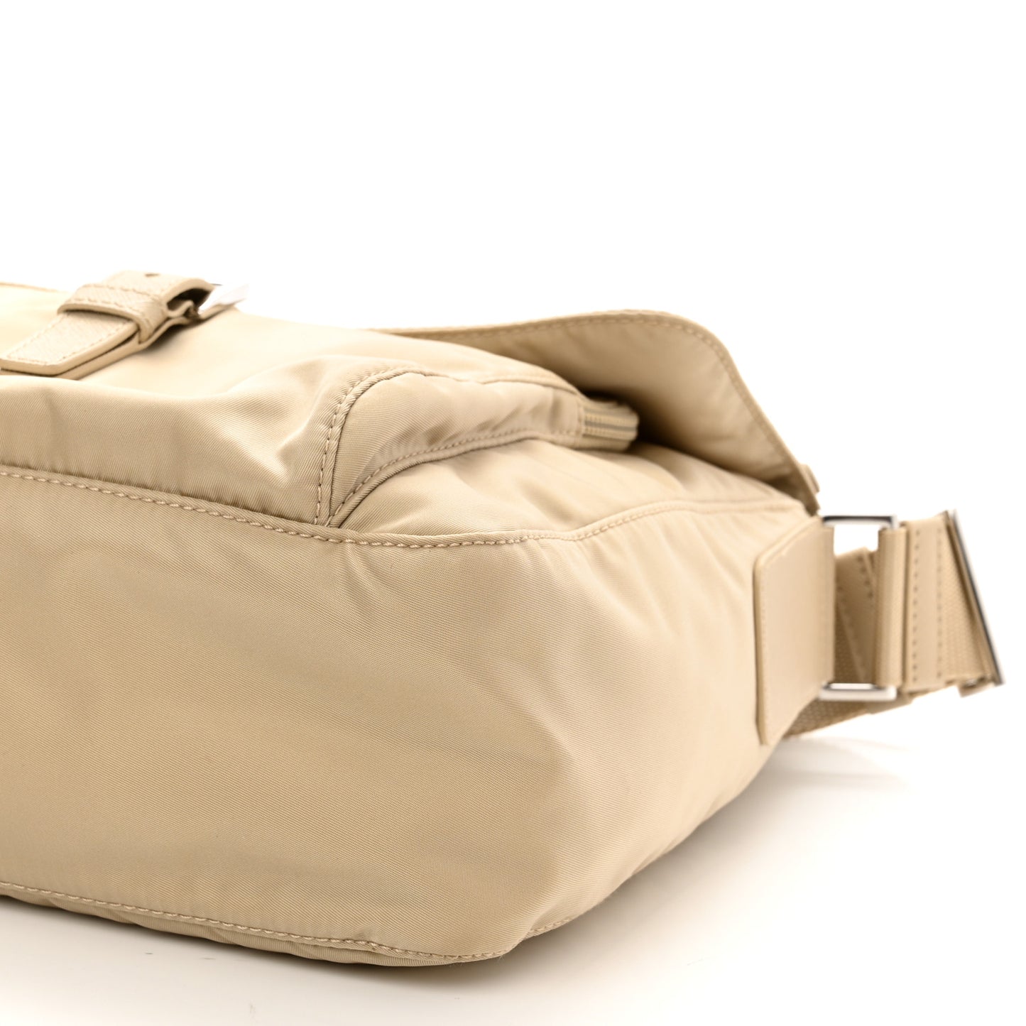 Re-Nylon Vela Saffiano Pocket Single Buckle Messenger Shoulder Bag Deserto