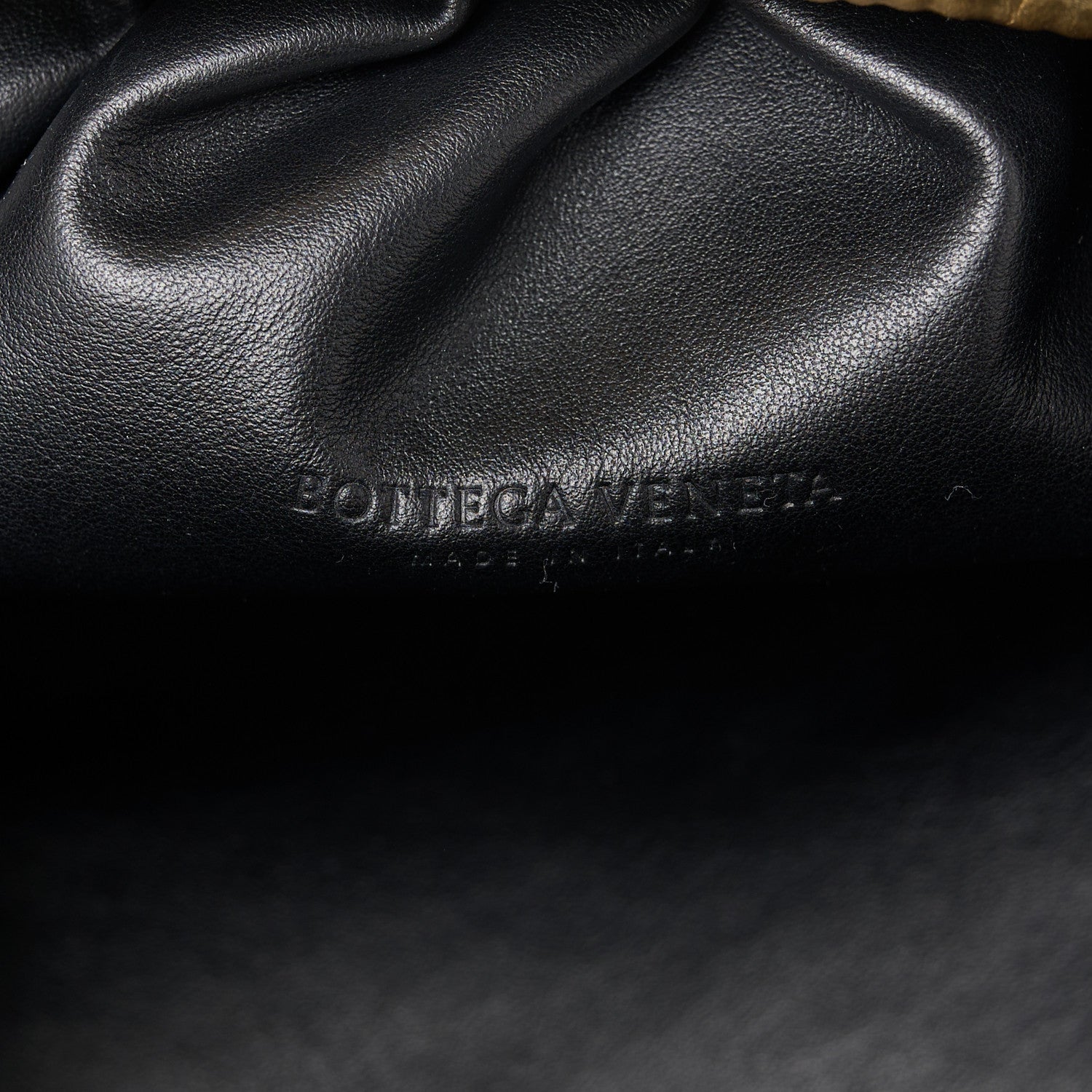 Bottega Veneta Metallic Bark Calfskin Embossed The Pouch Oversized Clutch Oro 6 of 10