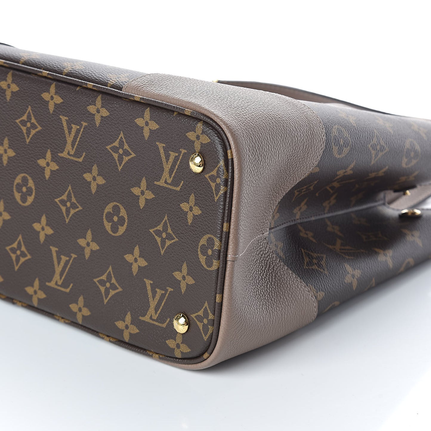 Monogram Flandrin Taupe Glace