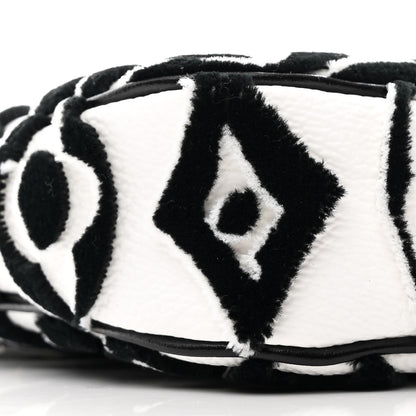Louis Vuitton X UF Tufted Monogram Pochette Accessories White Black 9 of 11