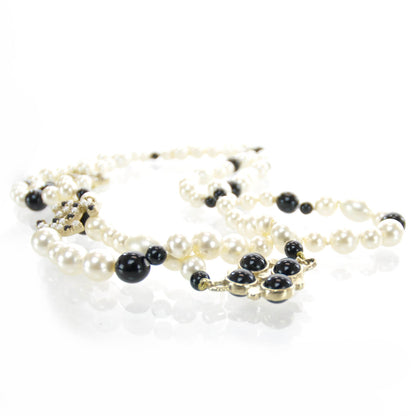 Chanel Long Pearl Gripoix CC Necklace Black White 08P 4 of 7