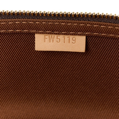 Louis Vuitton Monogram Packing Cube MM 7 of 10