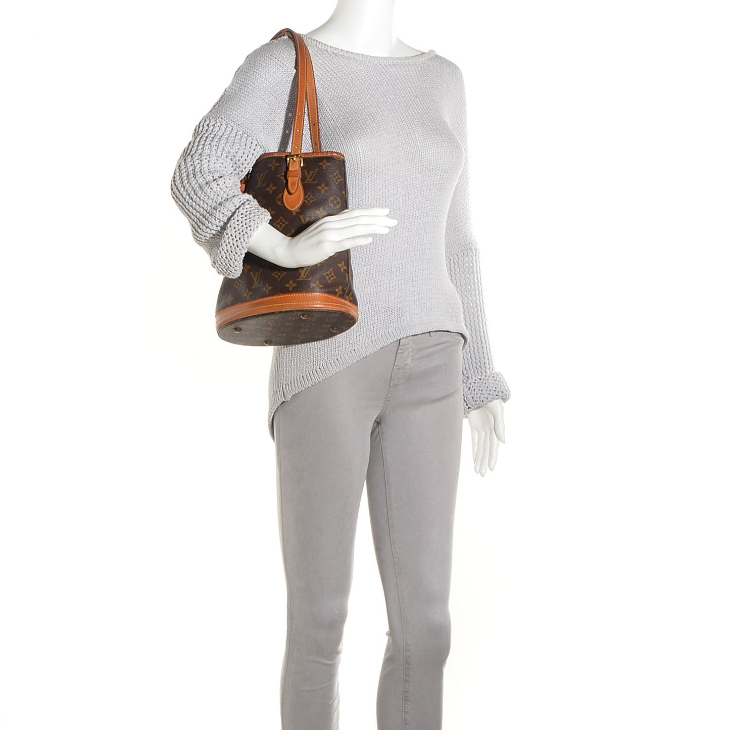 Monogram Petit Bucket 23