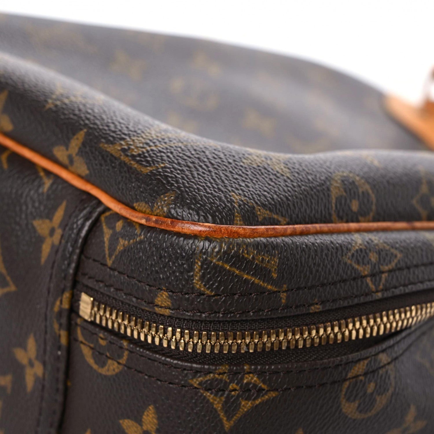 Louis Vuitton Monogram Excursion Shoe Bag 11 of 27