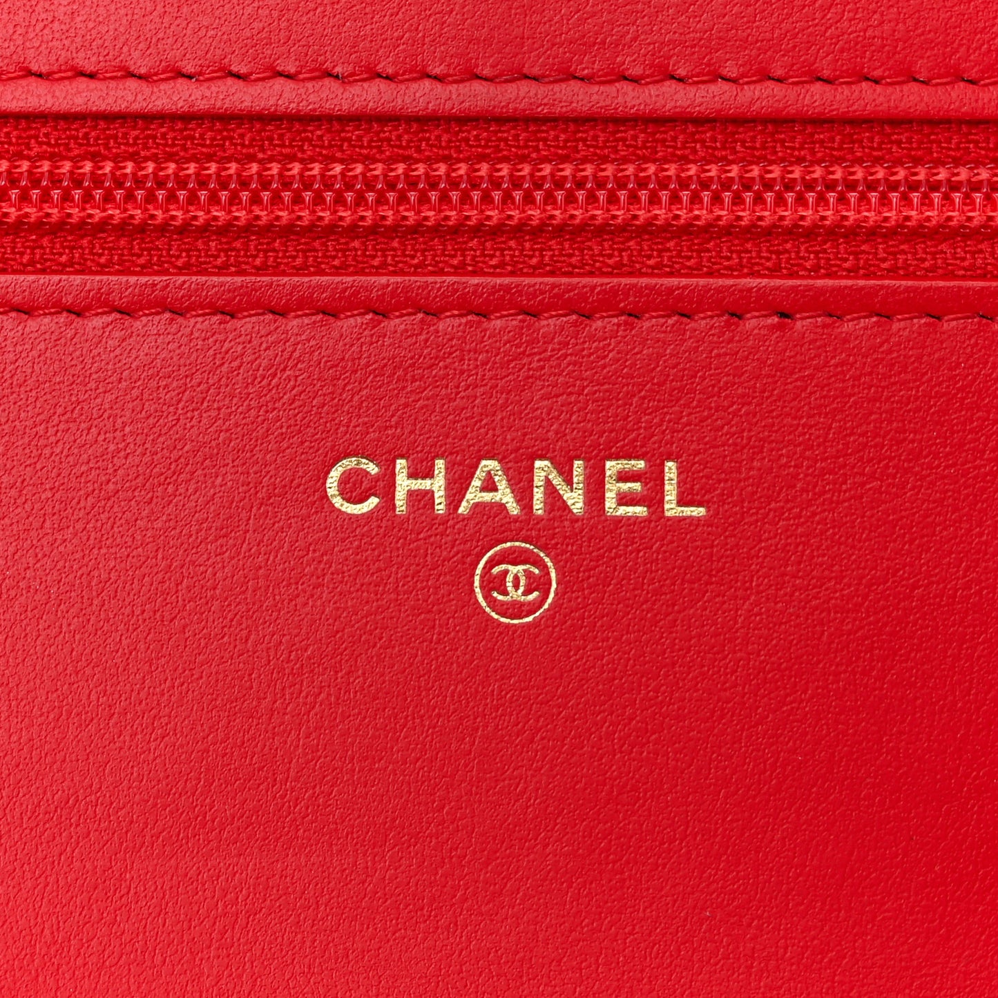 Tweed Quilted Chanel 19 Wallet On Chain WOC Red White
