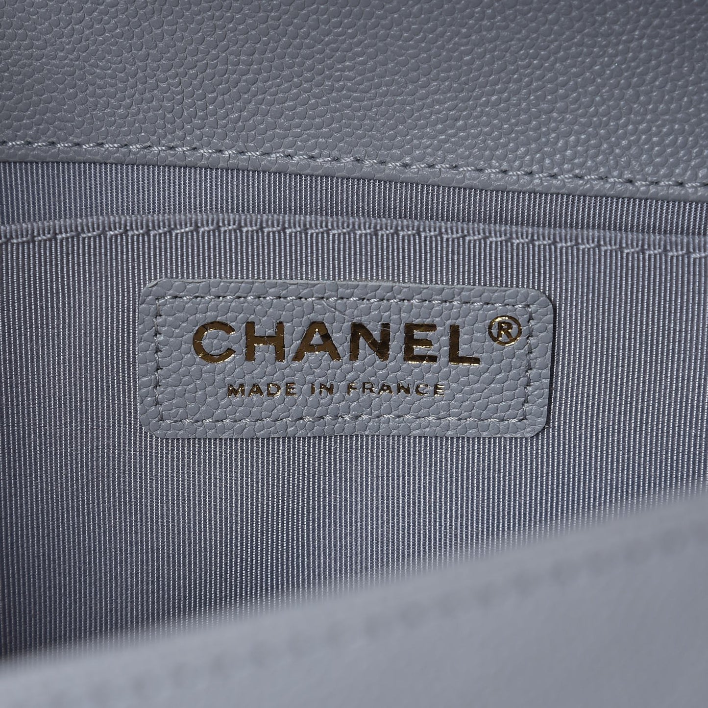 Caviar Quilted Medium Boy Flap Grey