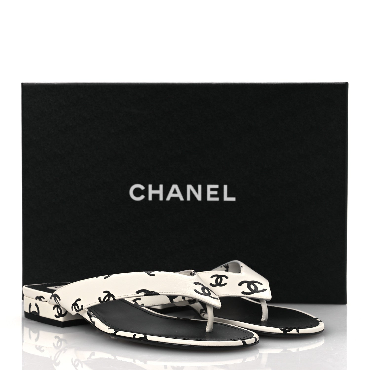 Chanel Lambskin Printed CC Thong Sandals 37 White Black 11 of 11