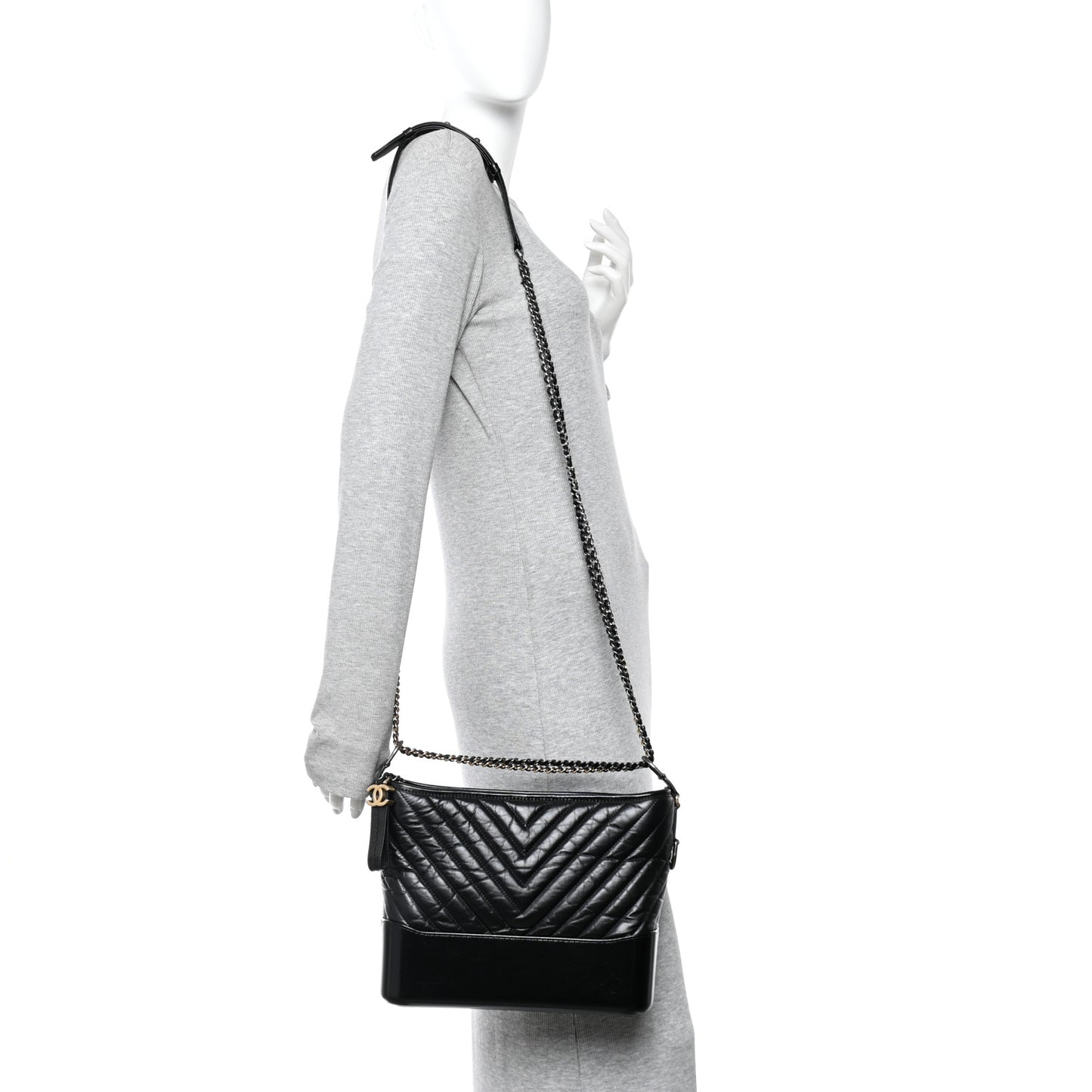 Aged Calfskin Chevron Quilted Medium Gabrielle Hobo Black