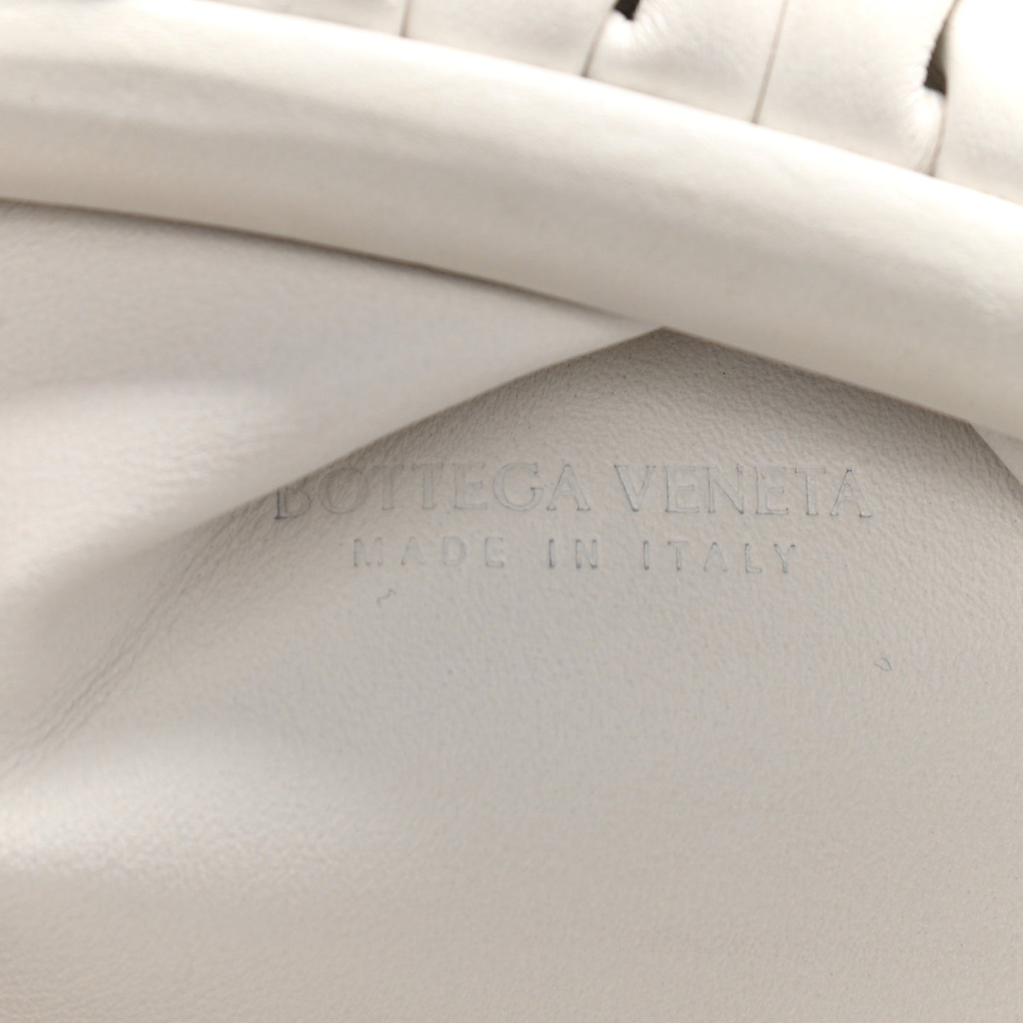 Butter Calfskin The Mini Pouch Plaster