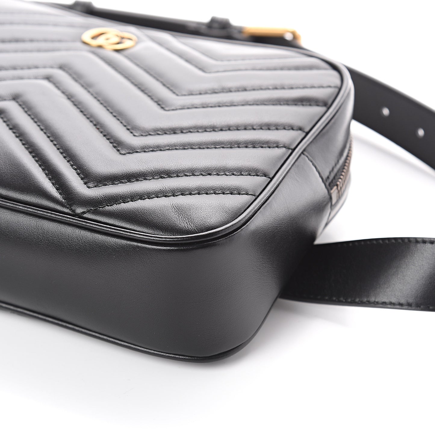 Calfskin Matelasse Mens GG Marmont Belt Bag 100 40 Black