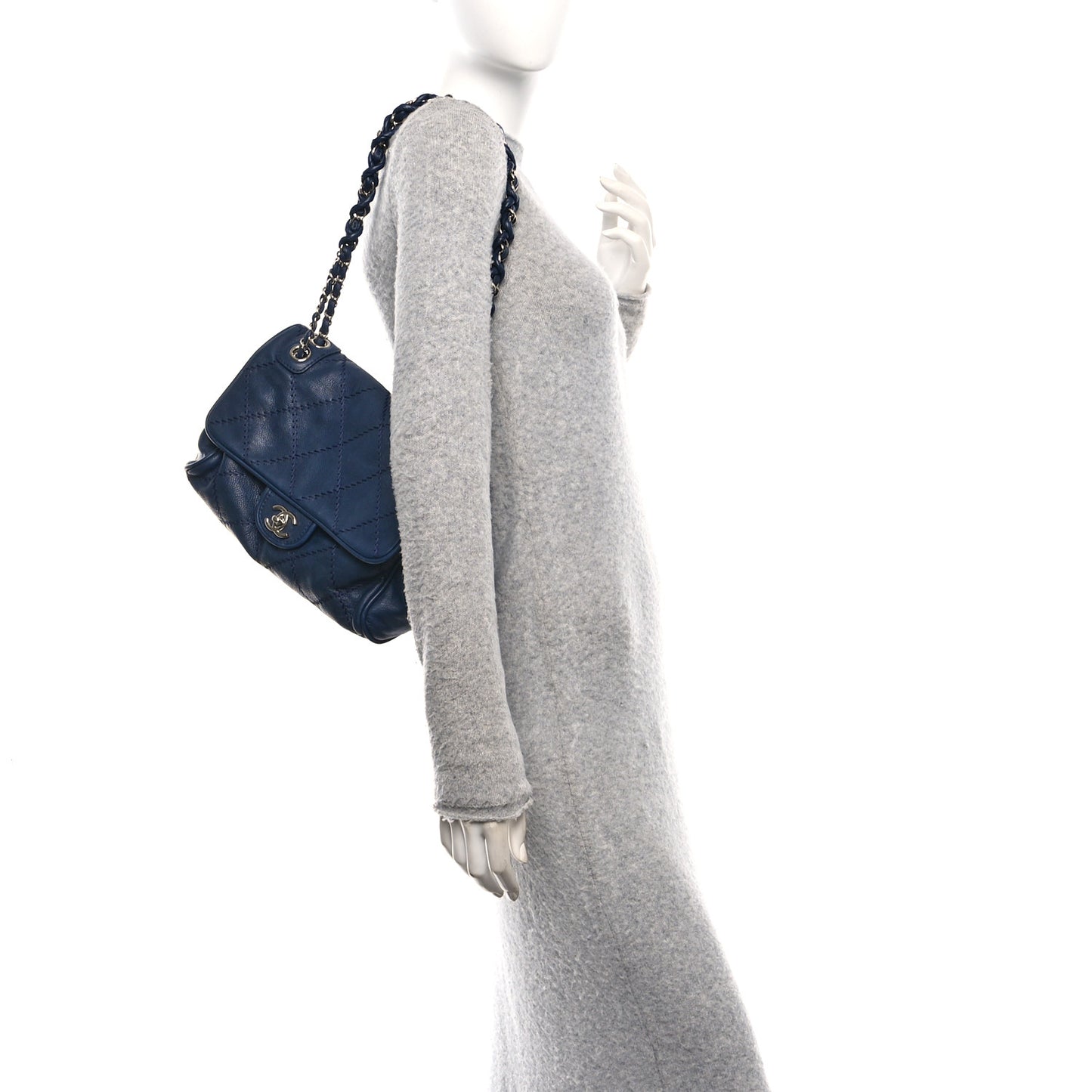 Calfskin Ultimate Stitch Flap Navy